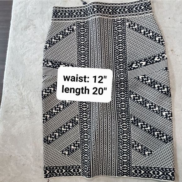 NWT BCBGMAXAZRIA ‘josa’ Embroidered Jacquard Skirt - Picture 4 of 5